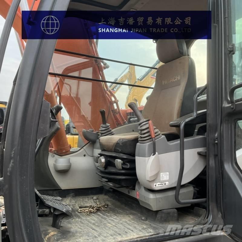 Hitachi ZX 130 중형굴삭기 7톤-28톤