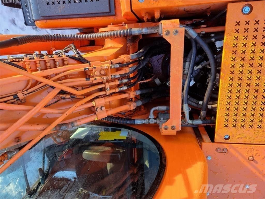 Doosan DX 225 LC 대형 굴삭기 29톤 이상