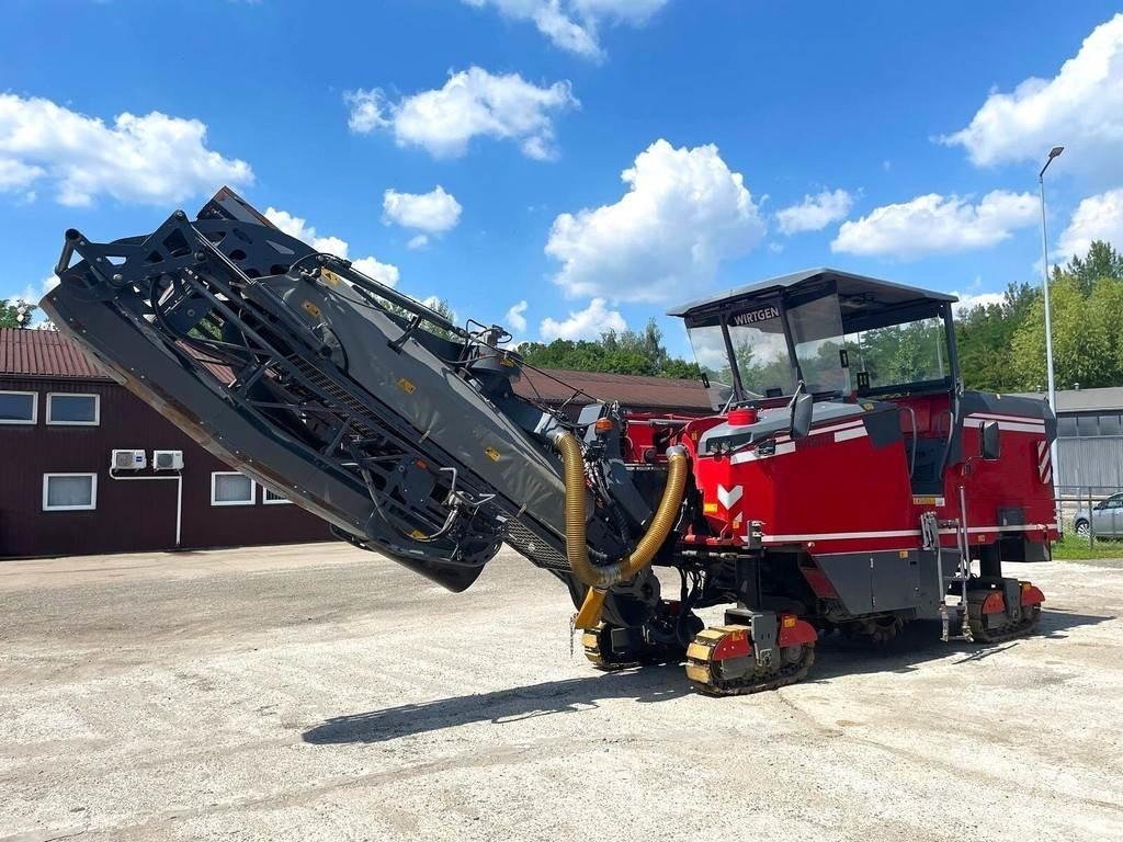Wirtgen W150CFi 아스팔트 콜드 밀링 기계