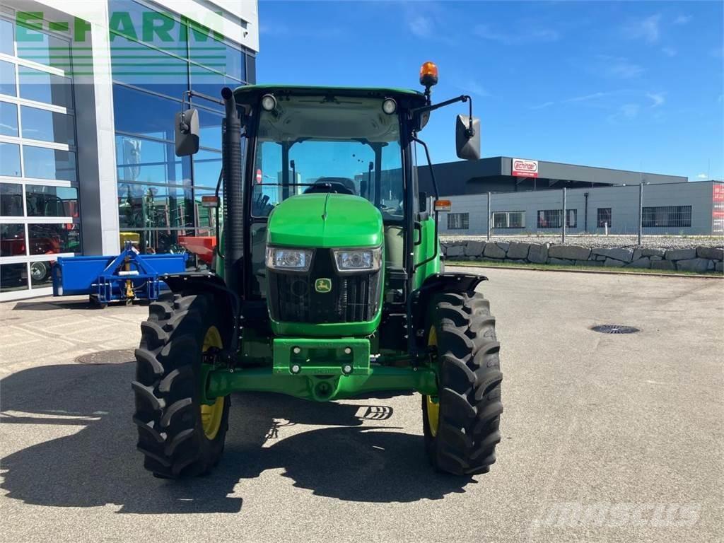 John Deere 5067E 트랙터