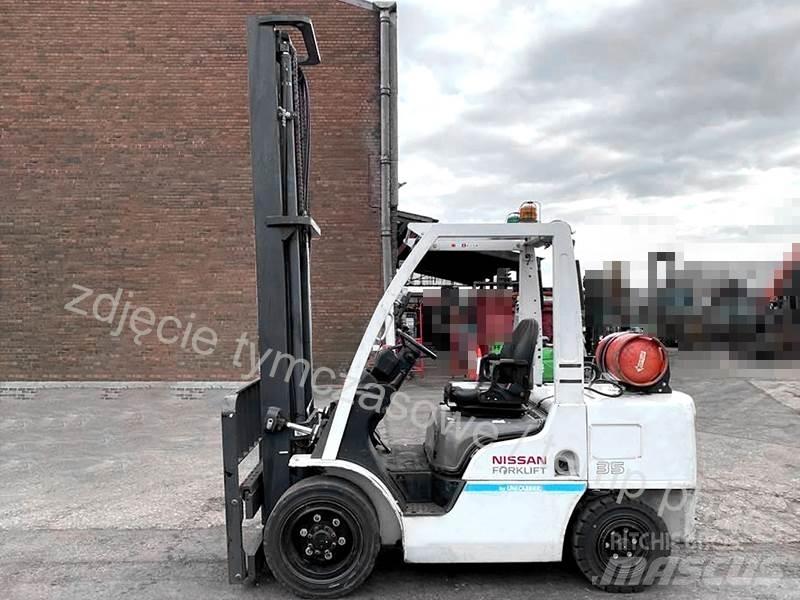 Nissan UG1F2A35DU LPG 지게차