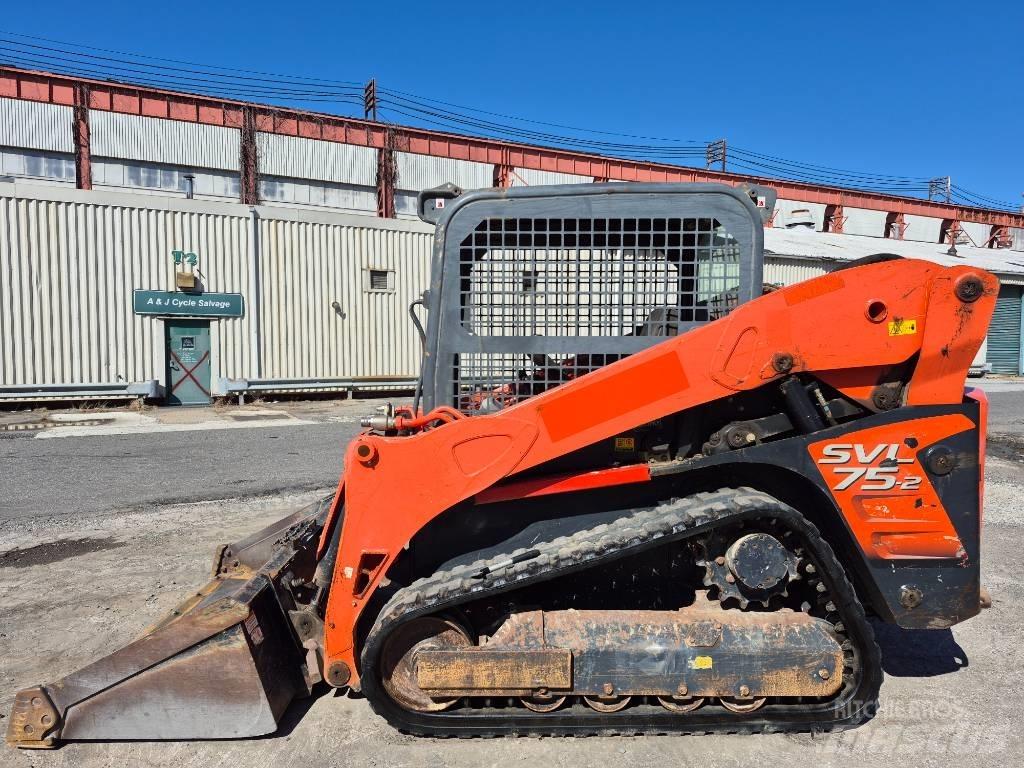 Kubota SVL 75-2  스키드로더