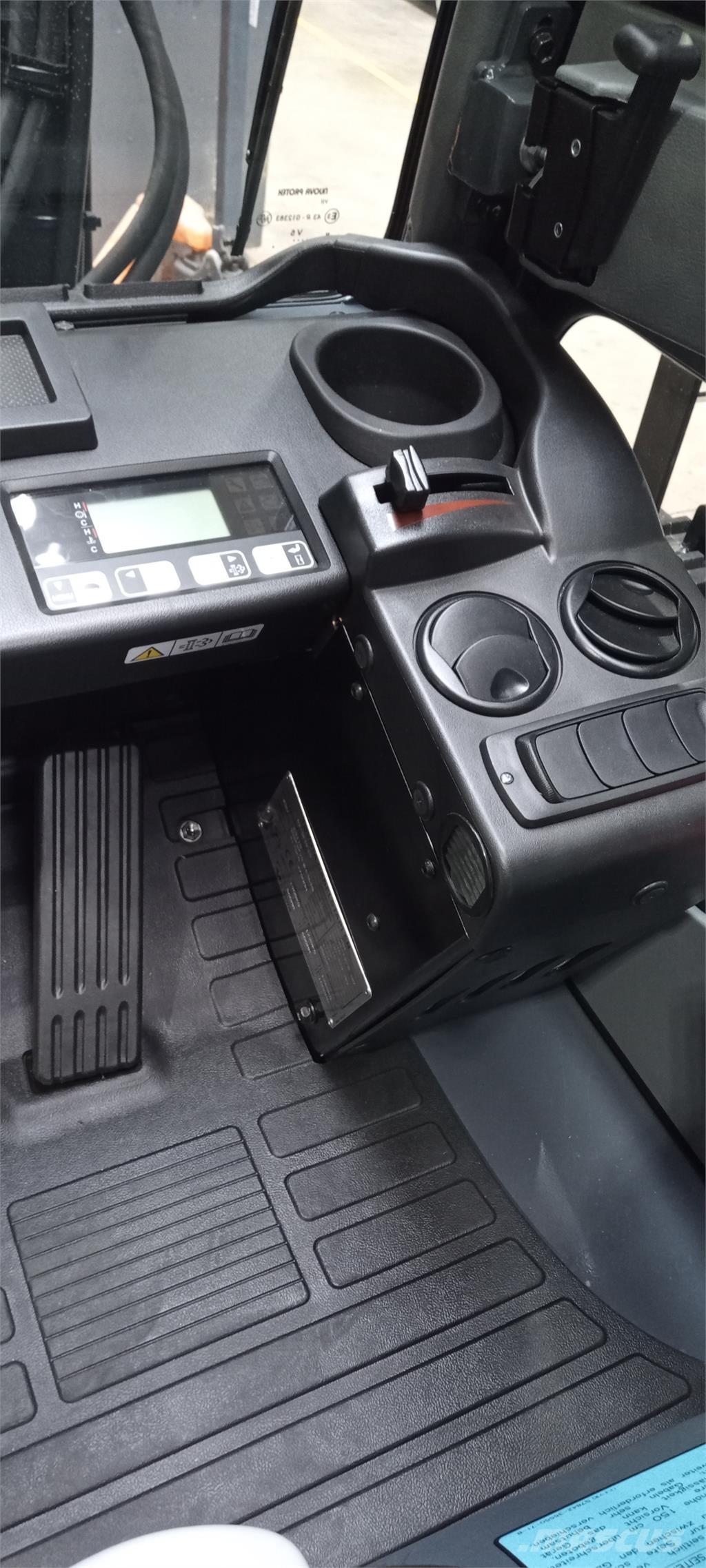 Toyota 52-8FDF25 디젤 지게차