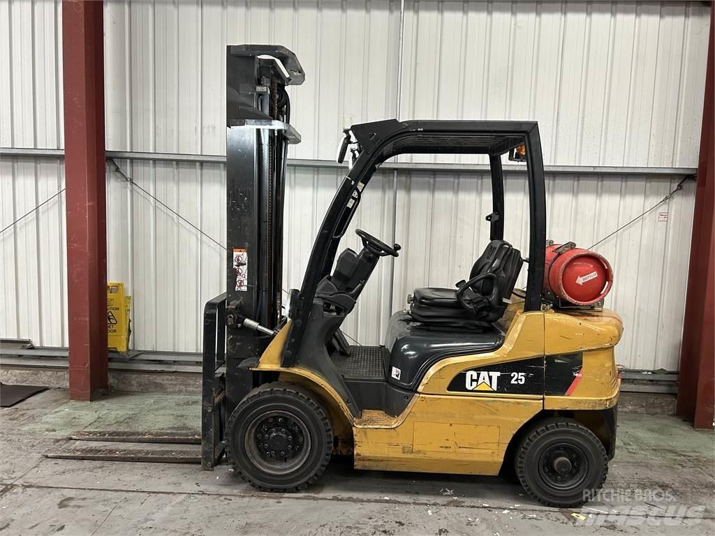 CAT GP25N LPG 지게차