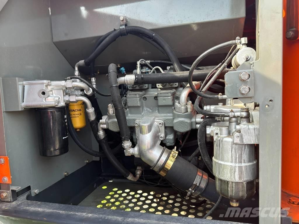 Hitachi ZX200 대형 굴삭기 29톤 이상