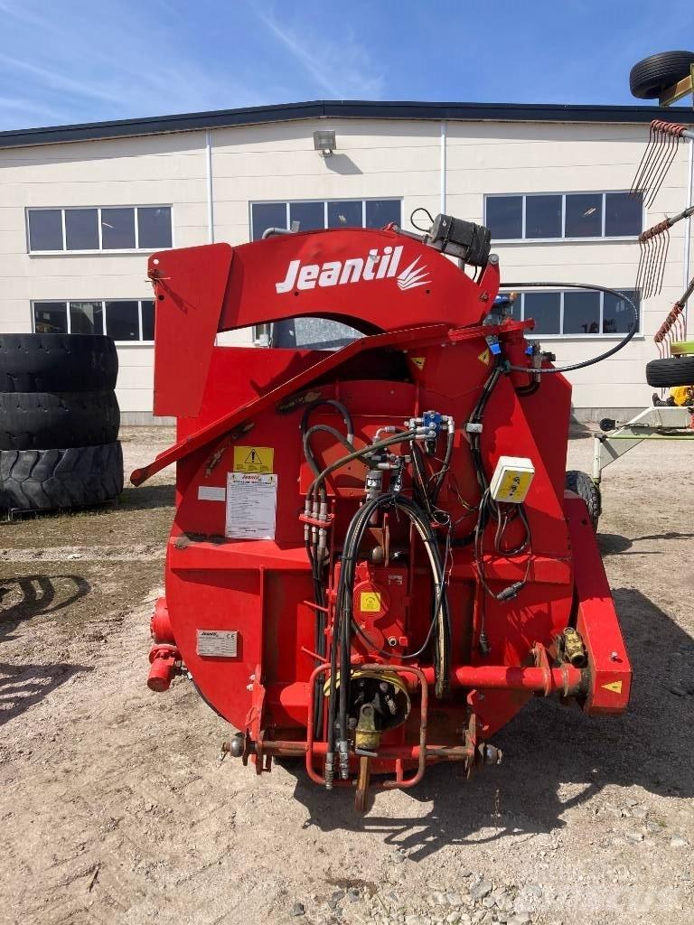 Jeantil PR 2000 베일 분쇄기, 절단기 및 언롤러