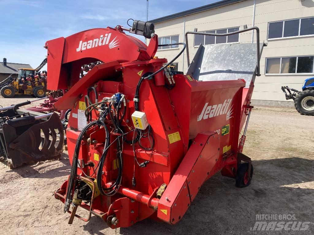 Jeantil PR 2000 베일 분쇄기, 절단기 및 언롤러