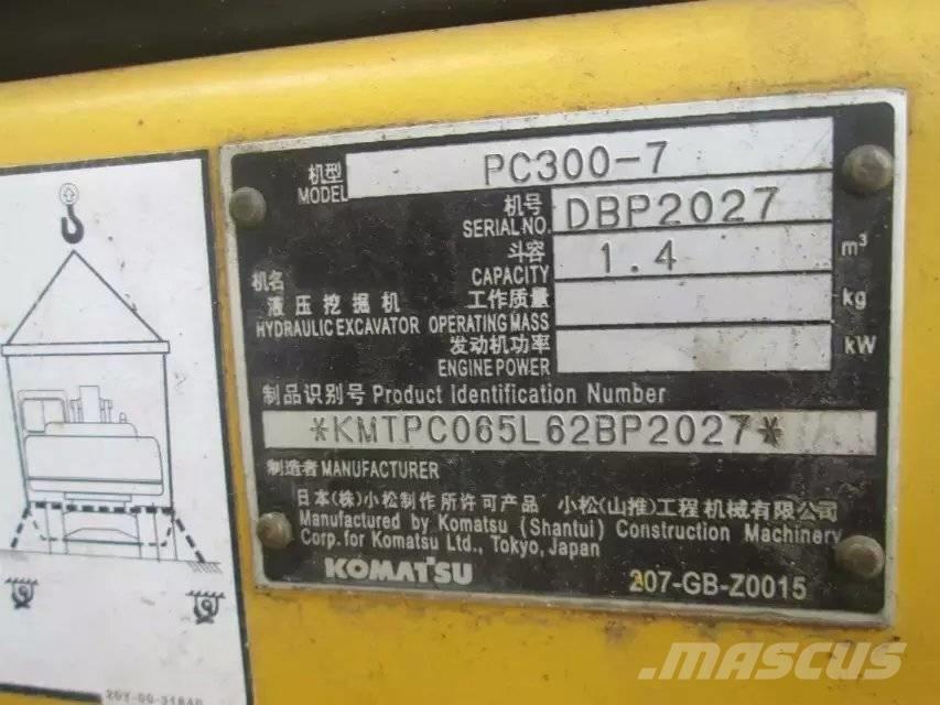 Komatsu PC 300-7 대형 굴삭기 29톤 이상