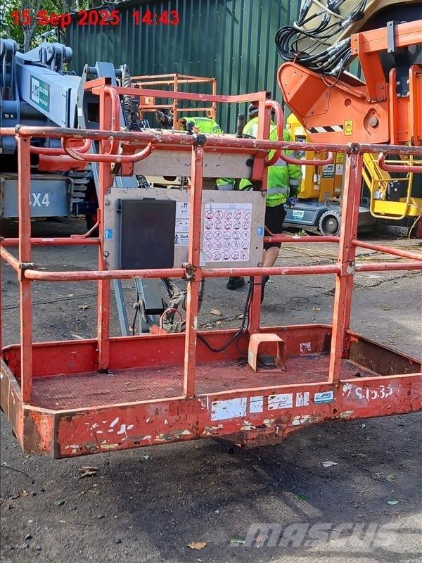 SkyJack SJ 63 AJ 관절형 전동이동 리프트