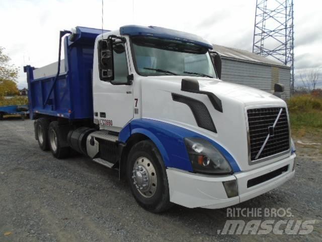 Volvo VNL 덤프 트럭