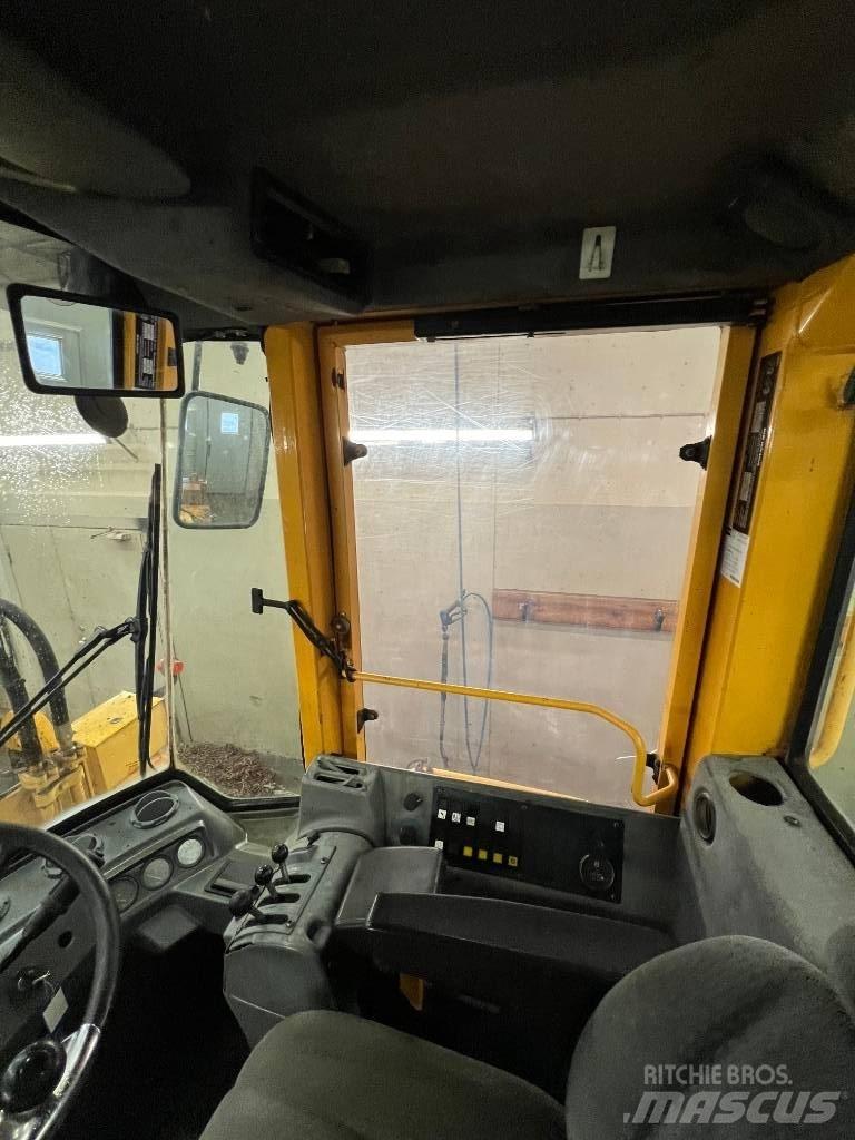 Volvo L90 B  휠로우더