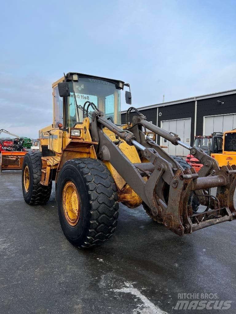 Volvo L90 B  휠로우더