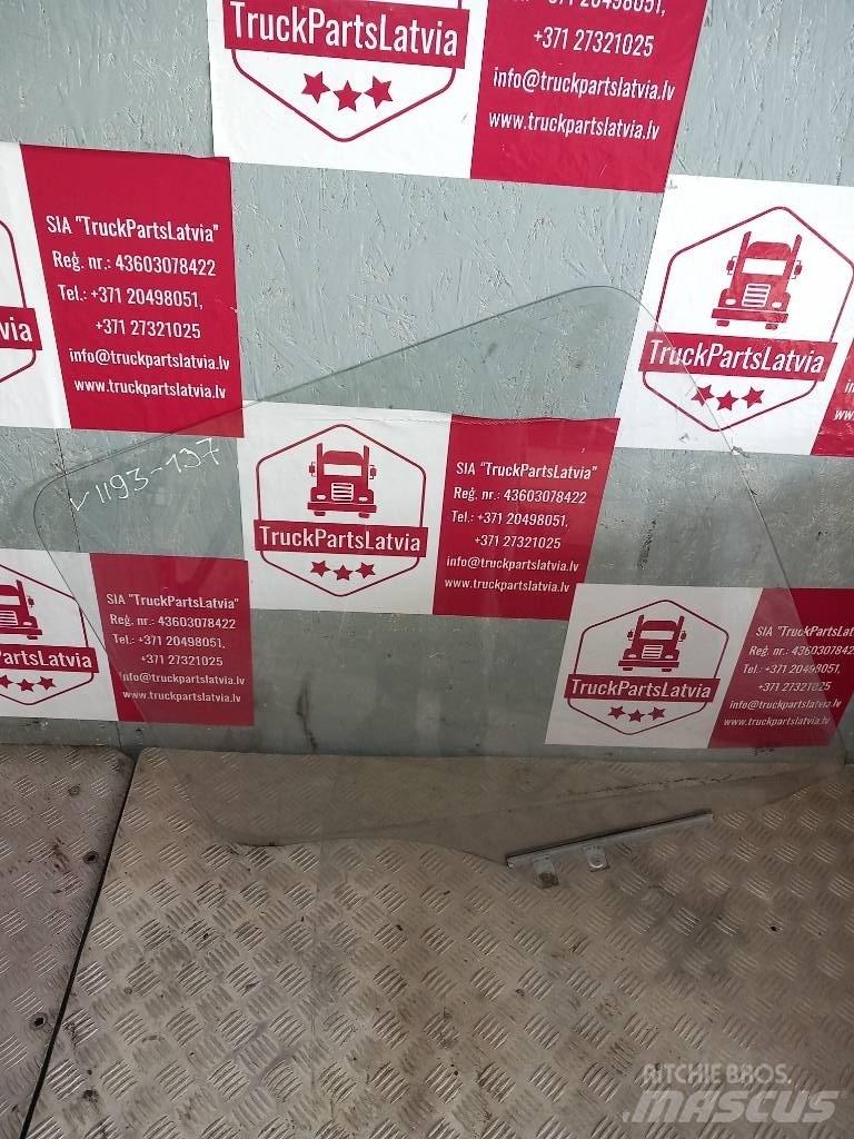 Volvo FH 12 20768971 캐빈 및 인테리어