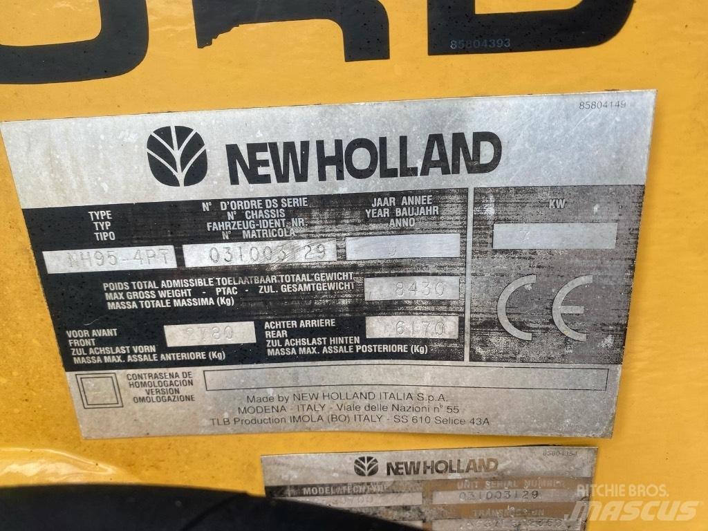 New Holland NH 95 백호로더