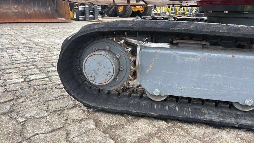 Takeuchi TB216 소형 굴삭기 7톤 미만