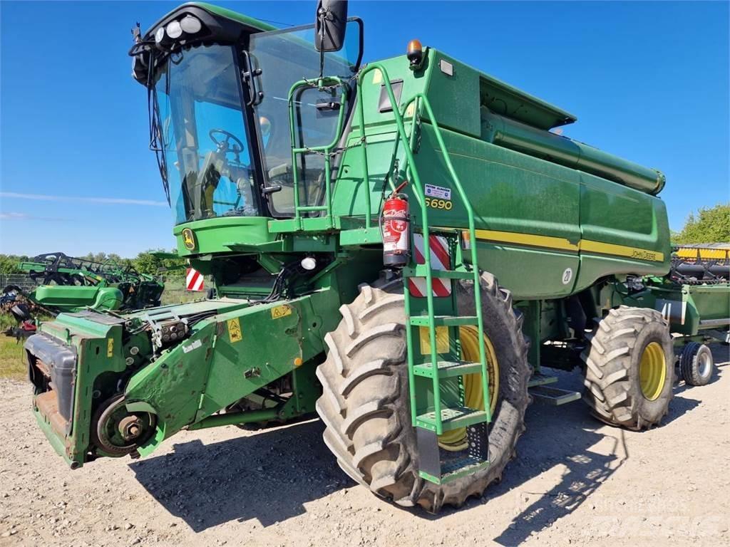John Deere S690 콤바인 수확기