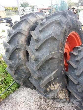  Pneus 420/85R30 타이어, 휠 및 림