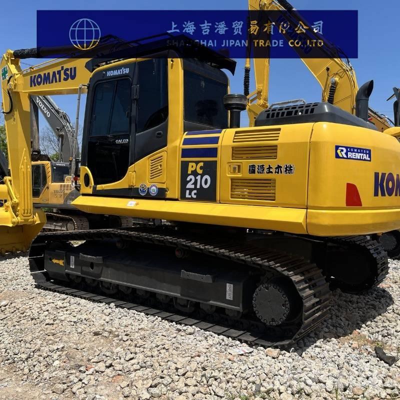 Komatsu PC 210 대형 굴삭기 29톤 이상