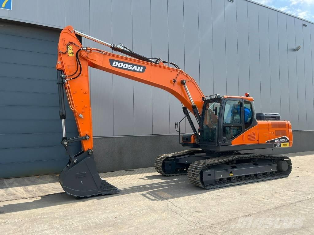 Doosan DX 225 LC-7M 대형 굴삭기 29톤 이상