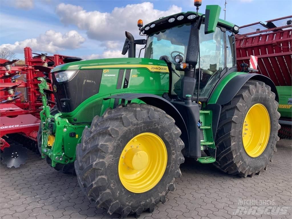 John Deere 6R250 트랙터