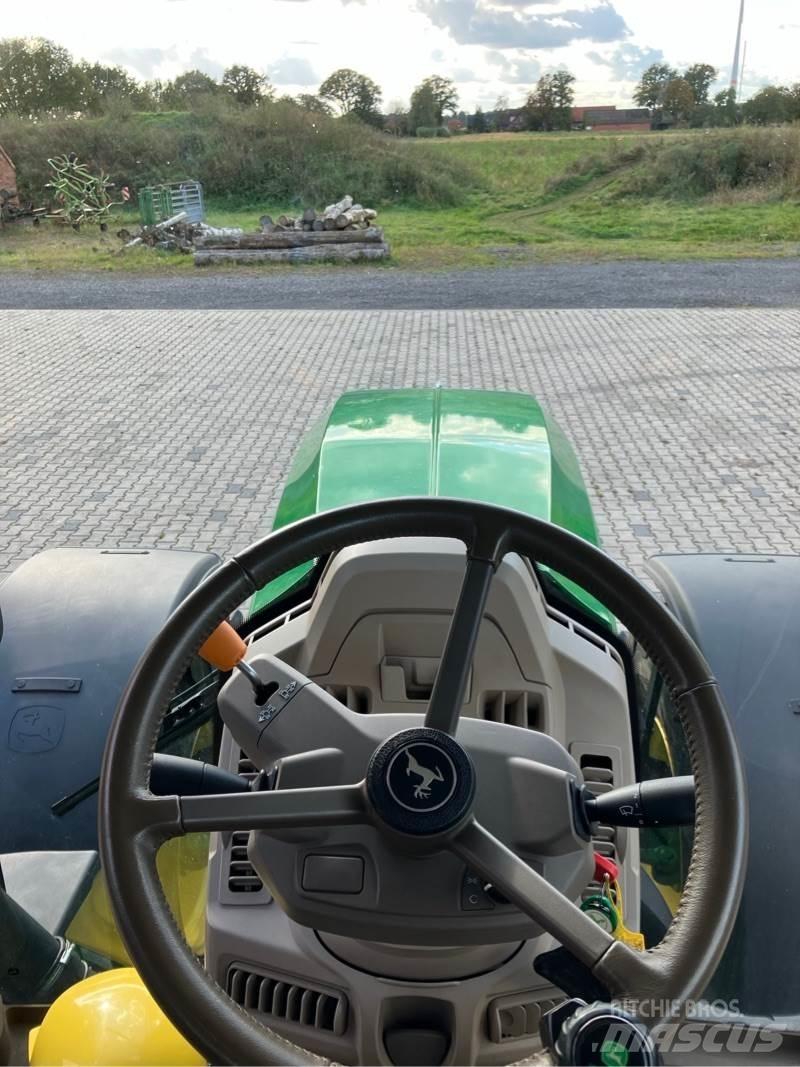 John Deere 6R250 트랙터