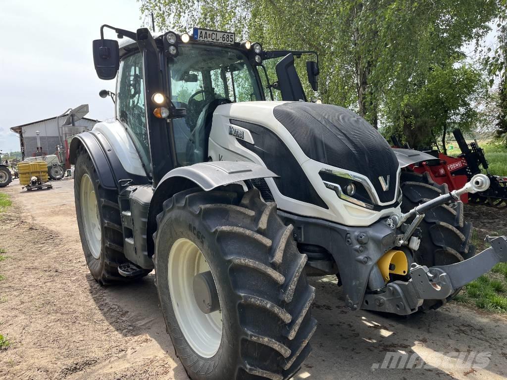 Valtra T 255 트랙터