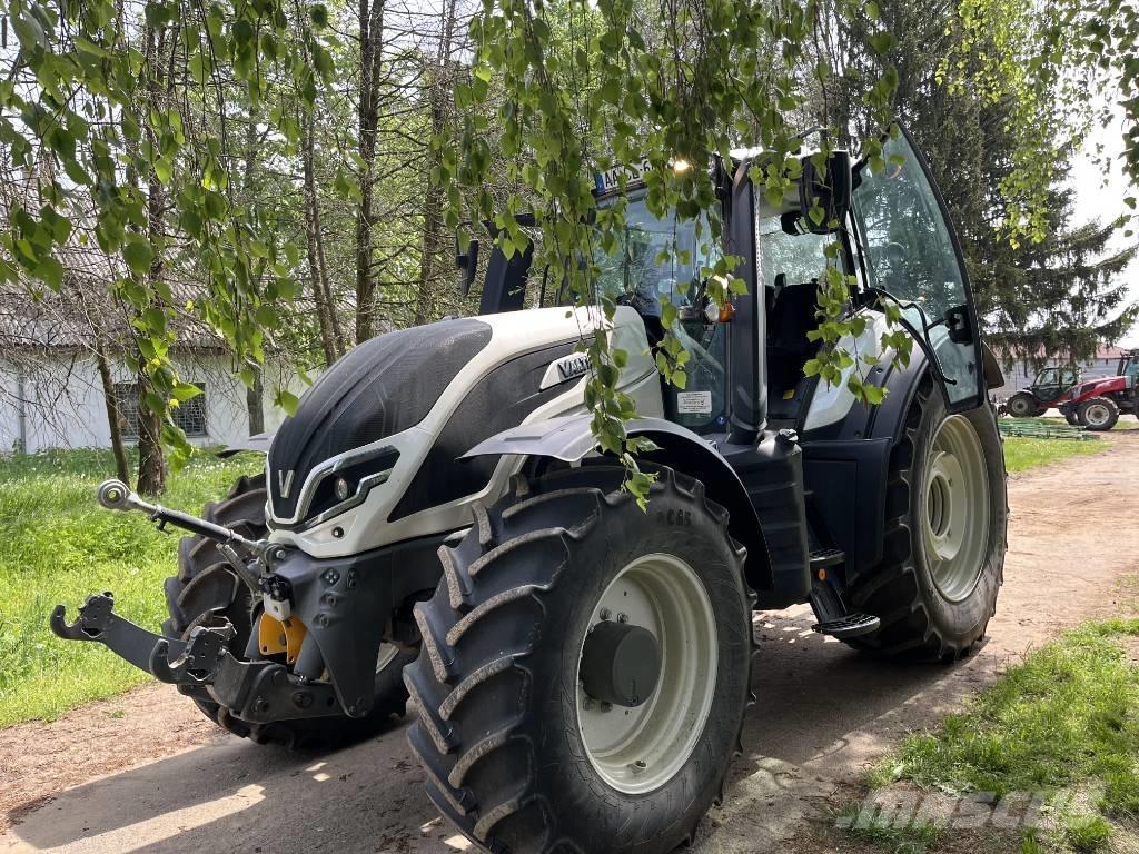 Valtra T 255 트랙터