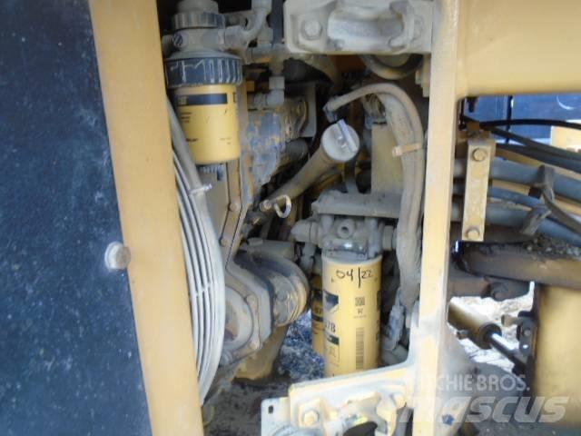 CAT CB 634 C 트윈 드럼 롤러