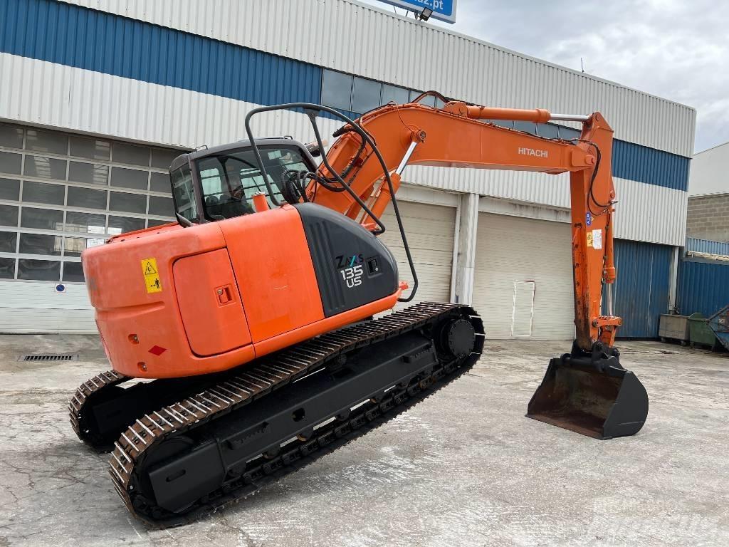 Hitachi ZX 135 US 대형 굴삭기 29톤 이상