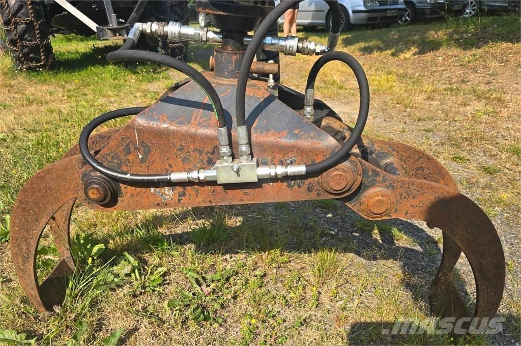 Valmet 715M 원목 포워더