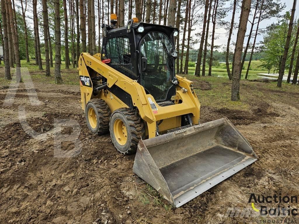 CAT 236 D  스키드로더