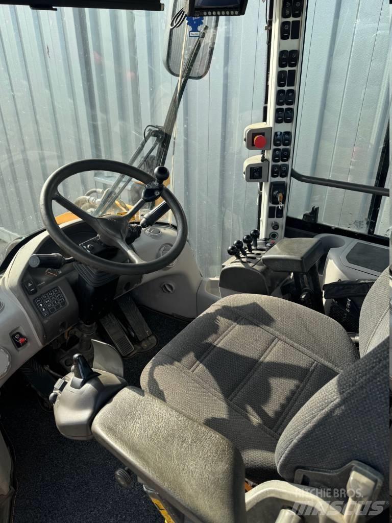 Volvo L 90 G  휠로우더