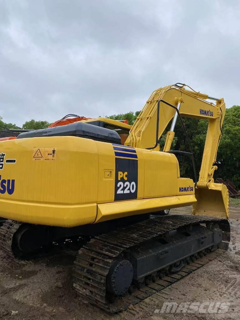Komatsu 220 대형 굴삭기 29톤 이상