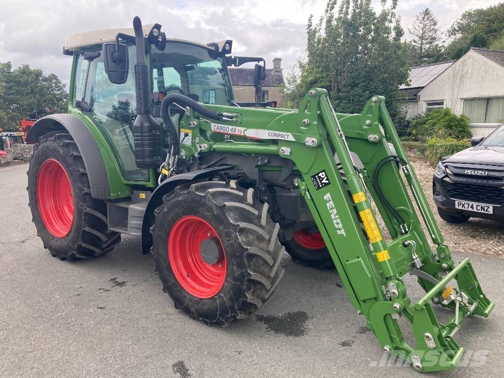 Fendt 211 트랙터
