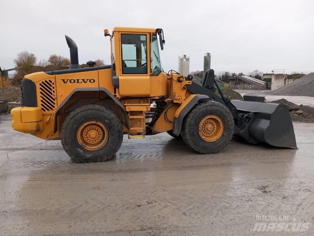 Volvo L 90 E  휠로우더