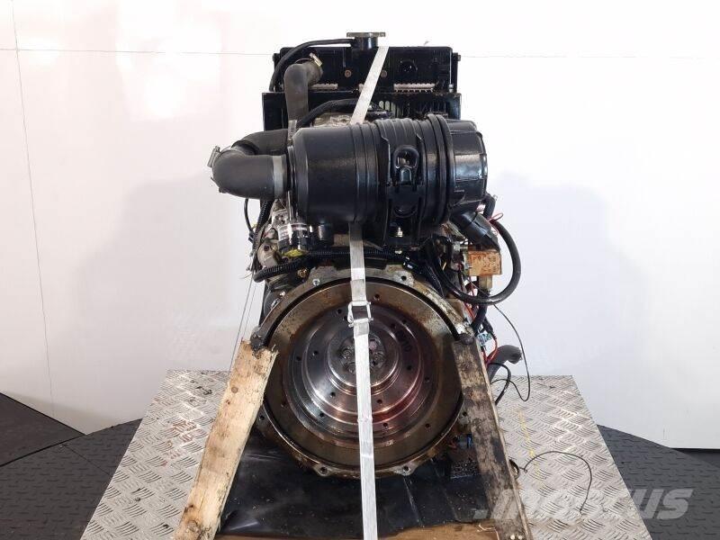 Perkins 403C-11 엔진