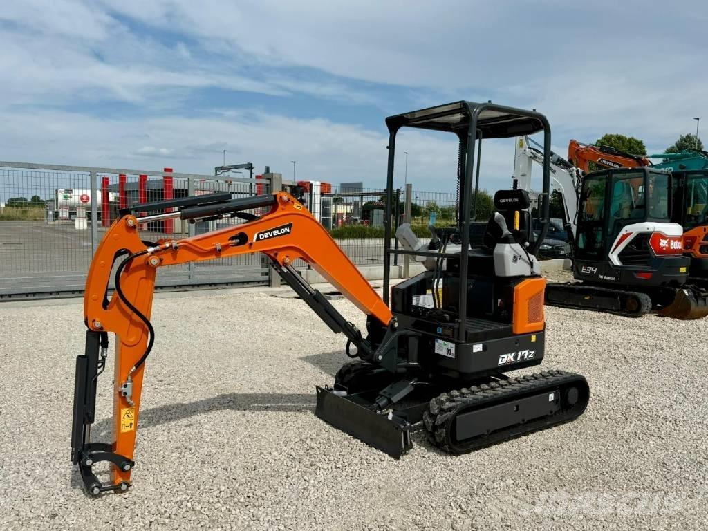 Develon DX 17 Z-7 소형 굴삭기 7톤 미만