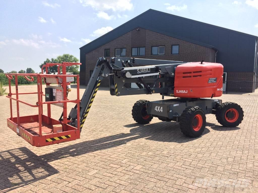 SkyJack SJ 46 AJ 관절형 전동이동 리프트