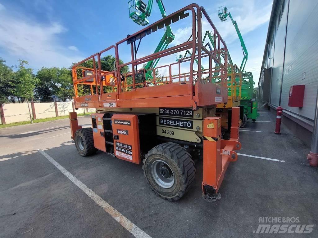JLG 330 LRT 가위형 리프트