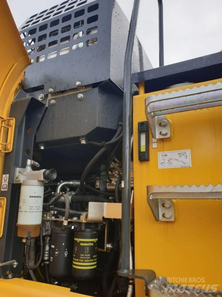 Komatsu PW148-11EO  휠 굴삭기