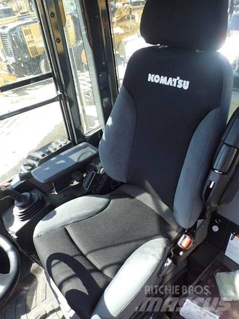 Komatsu WA320-8  휠로우더
