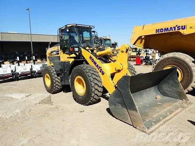 Komatsu WA320-8  휠로우더