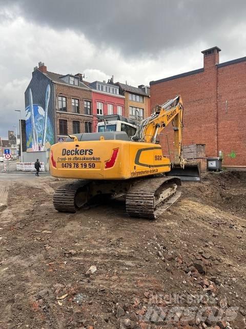 Liebherr 922 대형 굴삭기 29톤 이상