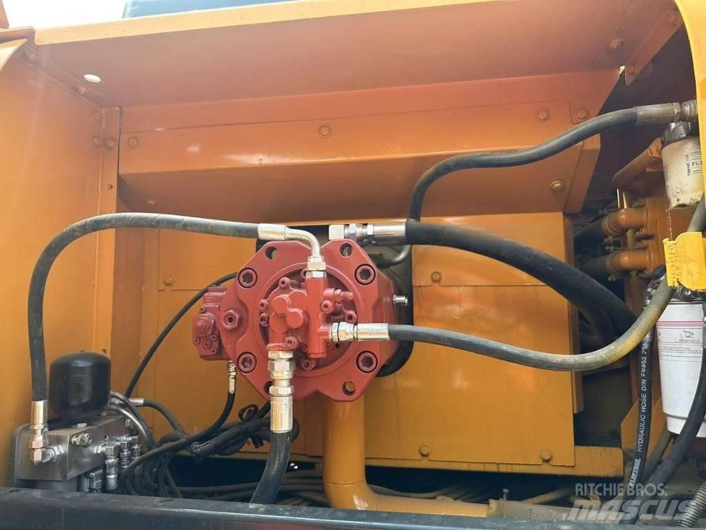 Hyundai 305 LC-9T 대형 굴삭기 29톤 이상
