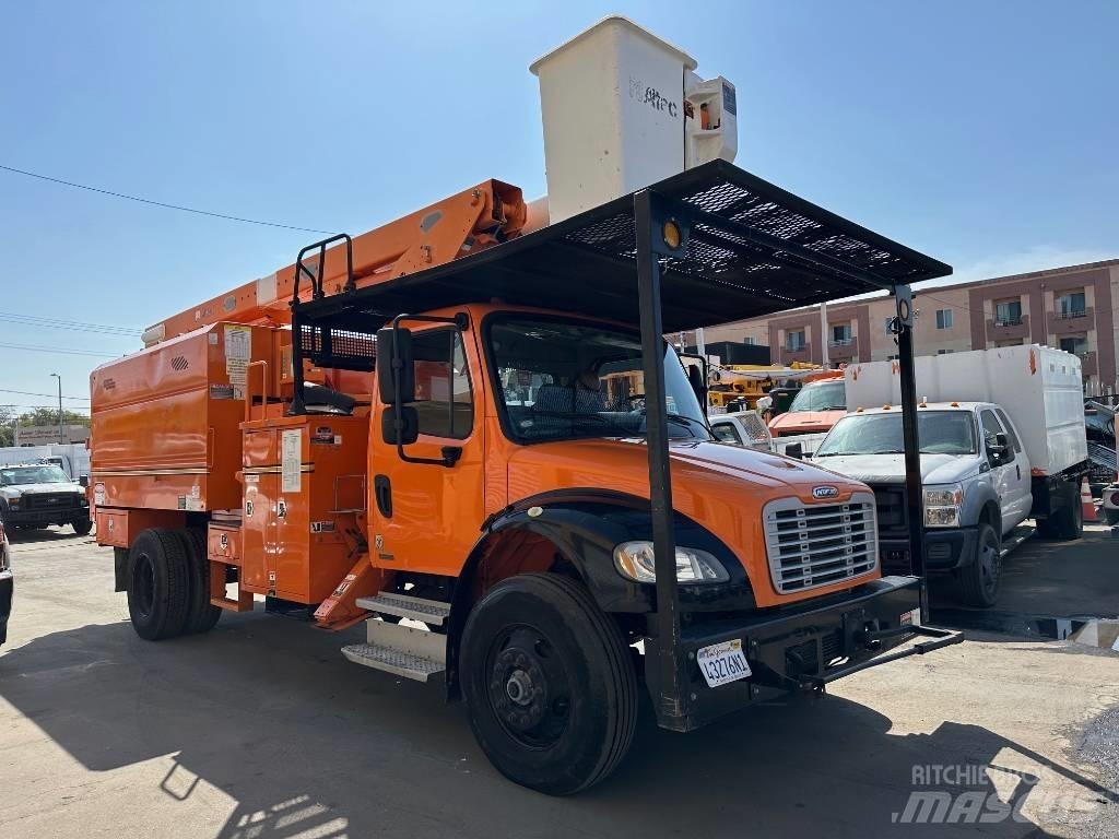 Freightliner M2106 기타 트럭