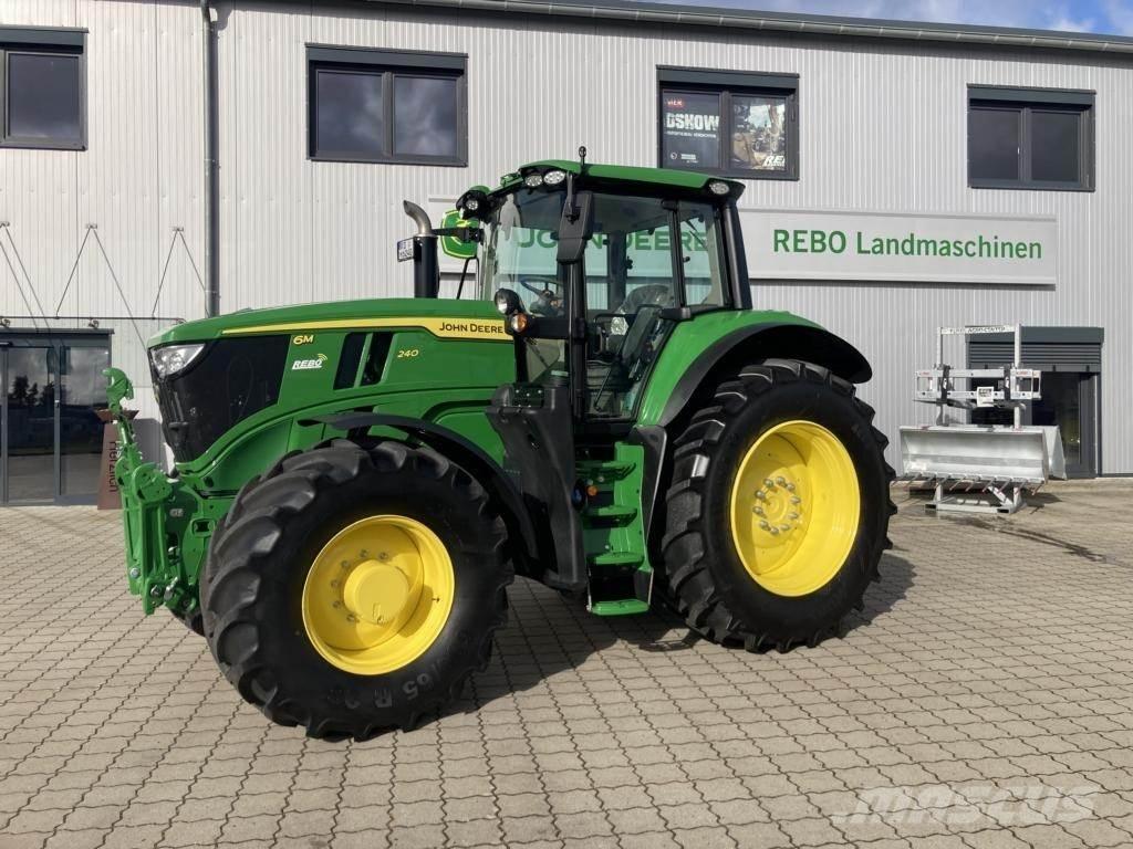 John Deere 6M240 트랙터