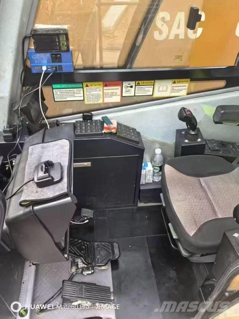 Sany SAC7000 T7 A/T 크레인