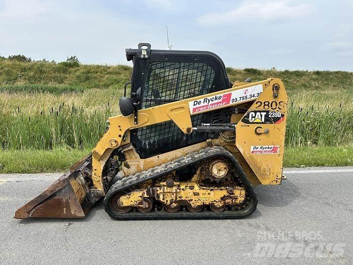 CAT 239D 궤도식 로우더