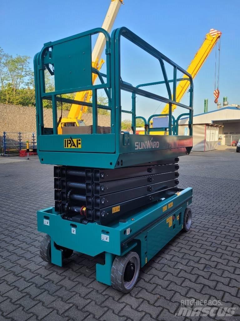 Sunward SWSL1212DC 가위형 리프트