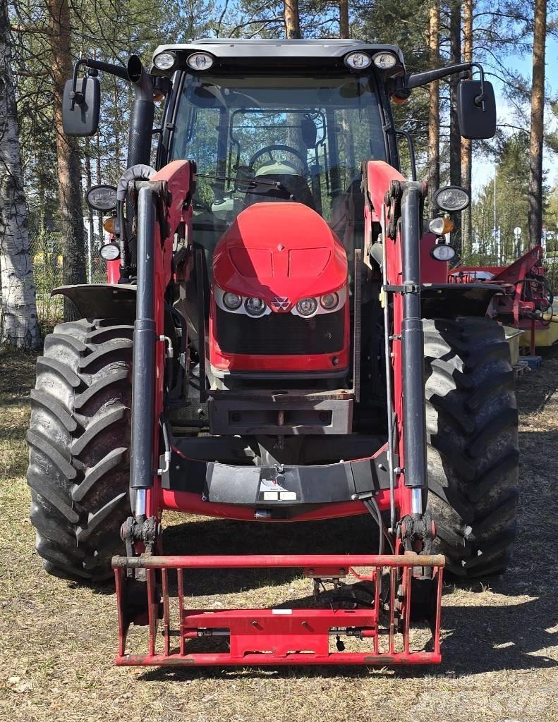 Massey Ferguson 5613 트랙터